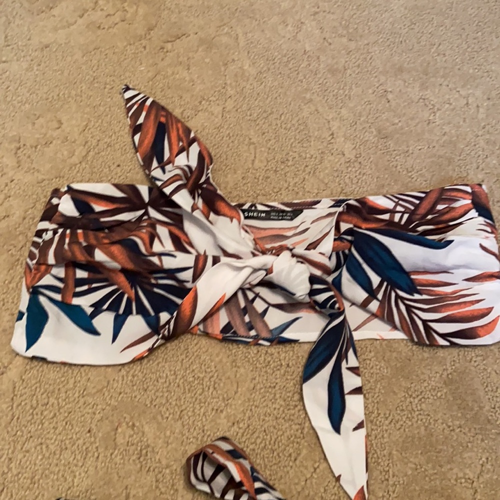 Matching set - Picture 2 of 3